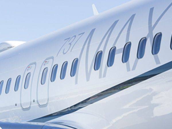 Boeing 737 cargo jet makes emergency landing