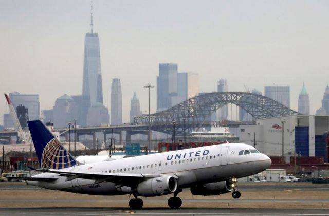 United Airlines to Buy 100, 19-Seat Electric Planes